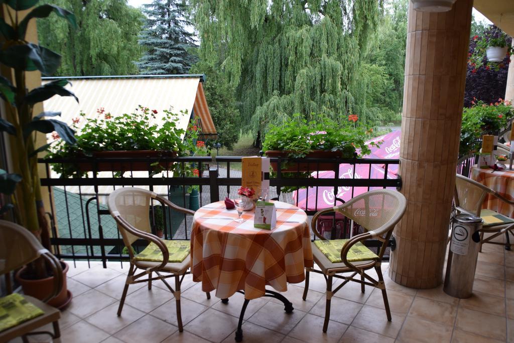 Hotel Lukacs Superior Kazincbarcika Exterior foto